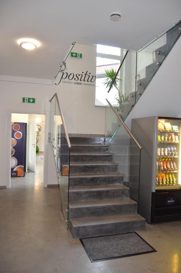Pension Zum Strell Hollabrunn Extérieur photo
