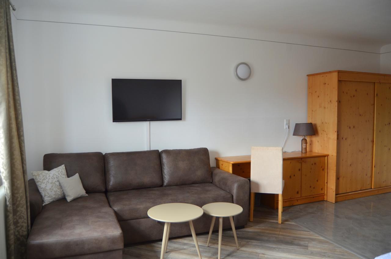 Pension Zum Strell Hollabrunn Extérieur photo