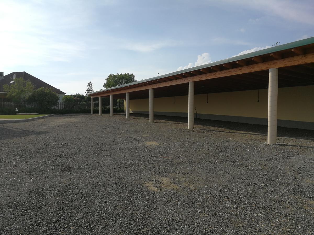 Pension Zum Strell Hollabrunn Extérieur photo